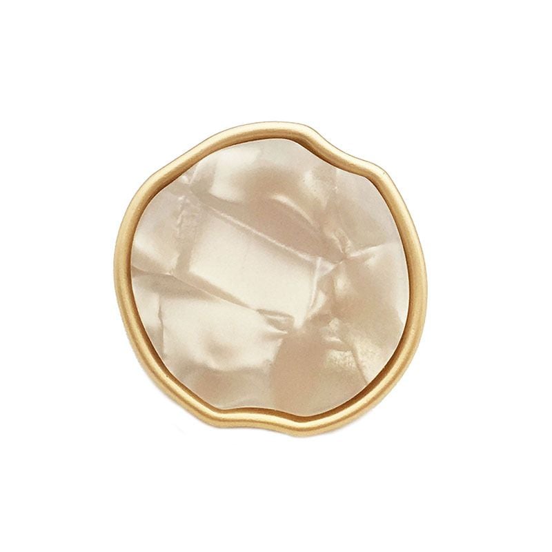 Irregular apple-shaped buttons