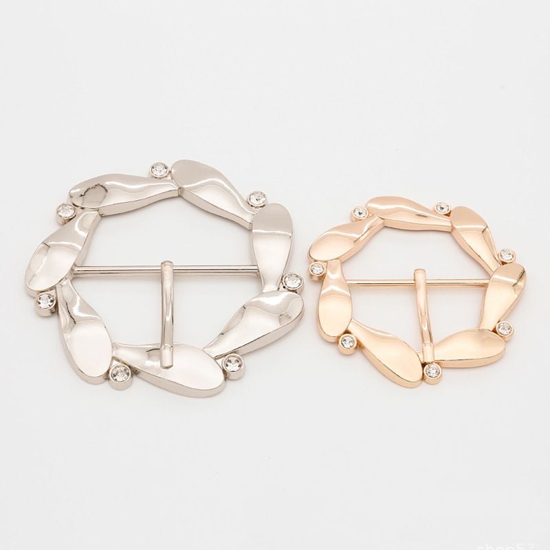 Special-shaped metal diamond buckle