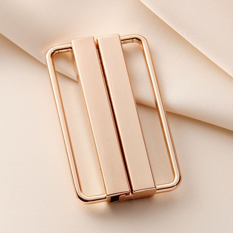 Thickened metal alloy decorative buckle