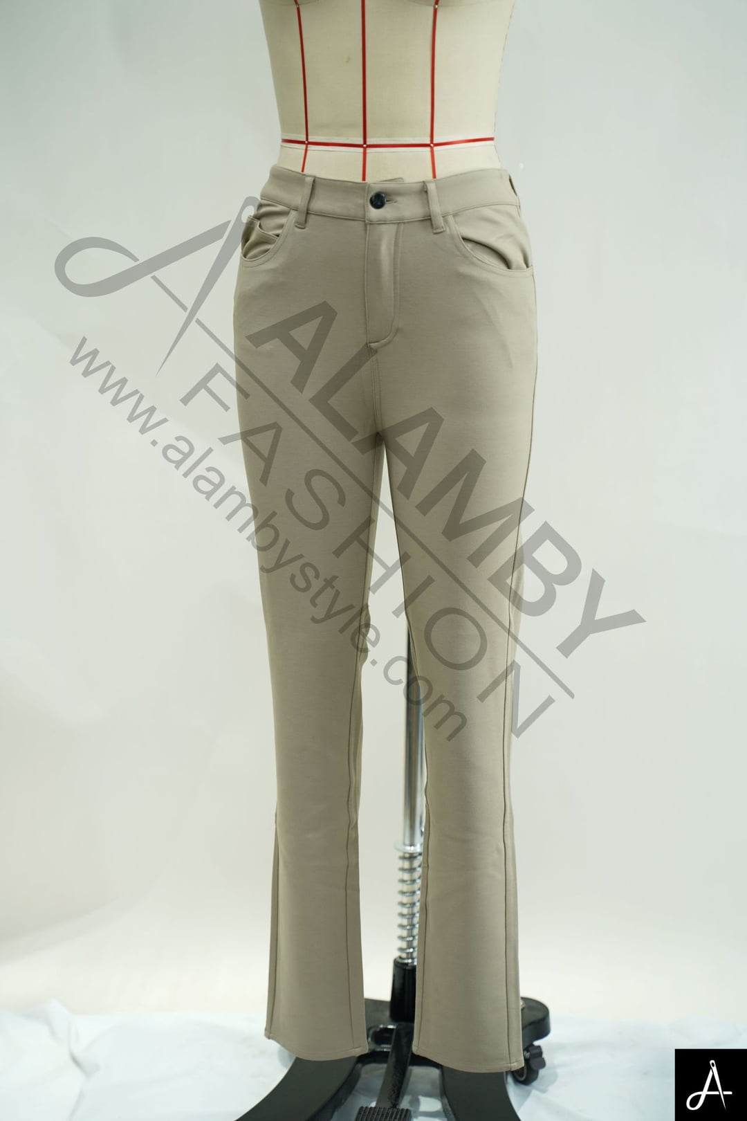 Mid‑rise slim straight trousers