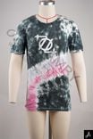  crew-neck short-sleeve T-shirt with a gradient dip-dye effect