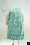 Women's Plus Size Green Floral Print V-Neck Sleeveless Midi Dress