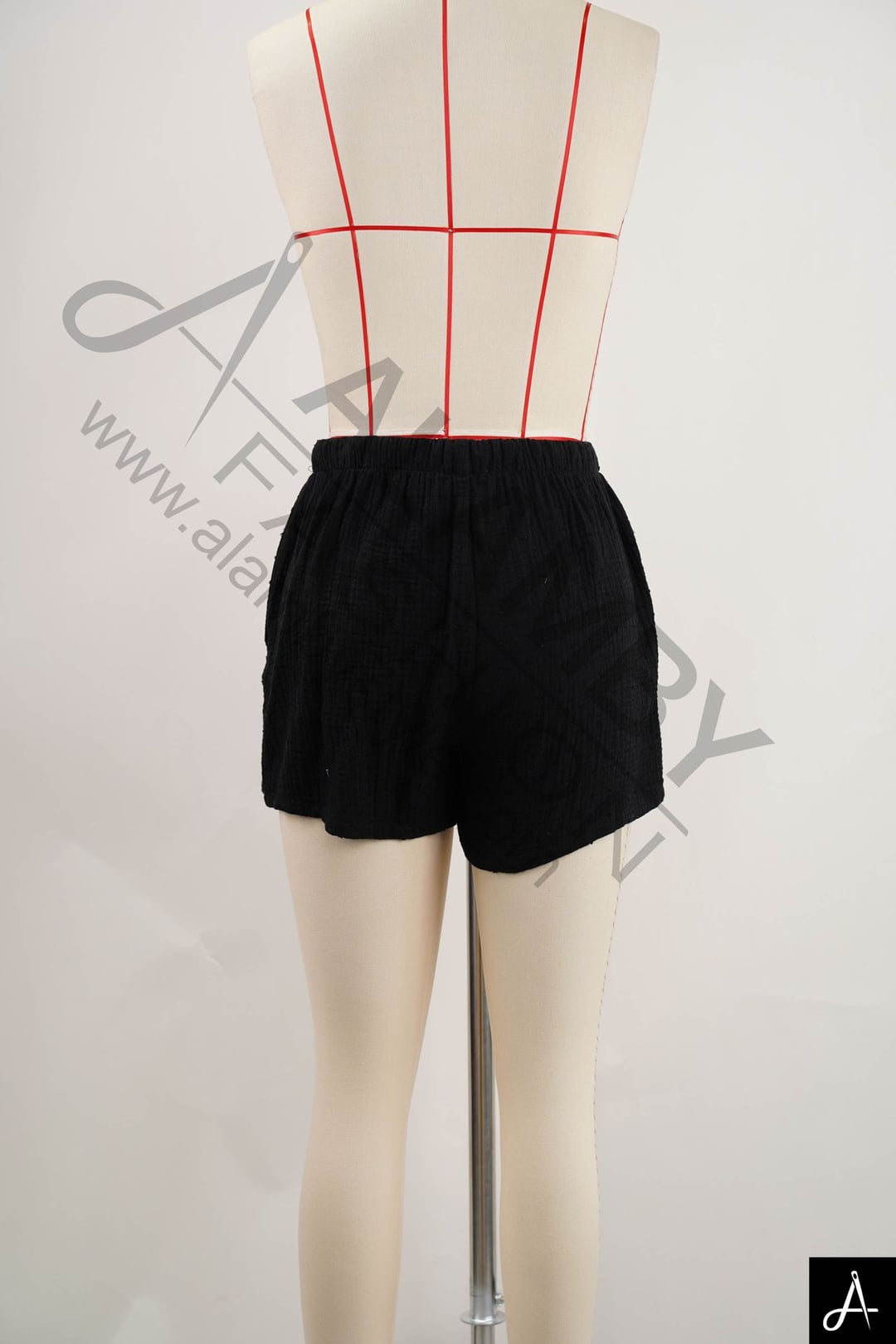Women Elastic Waist Casual Shorts