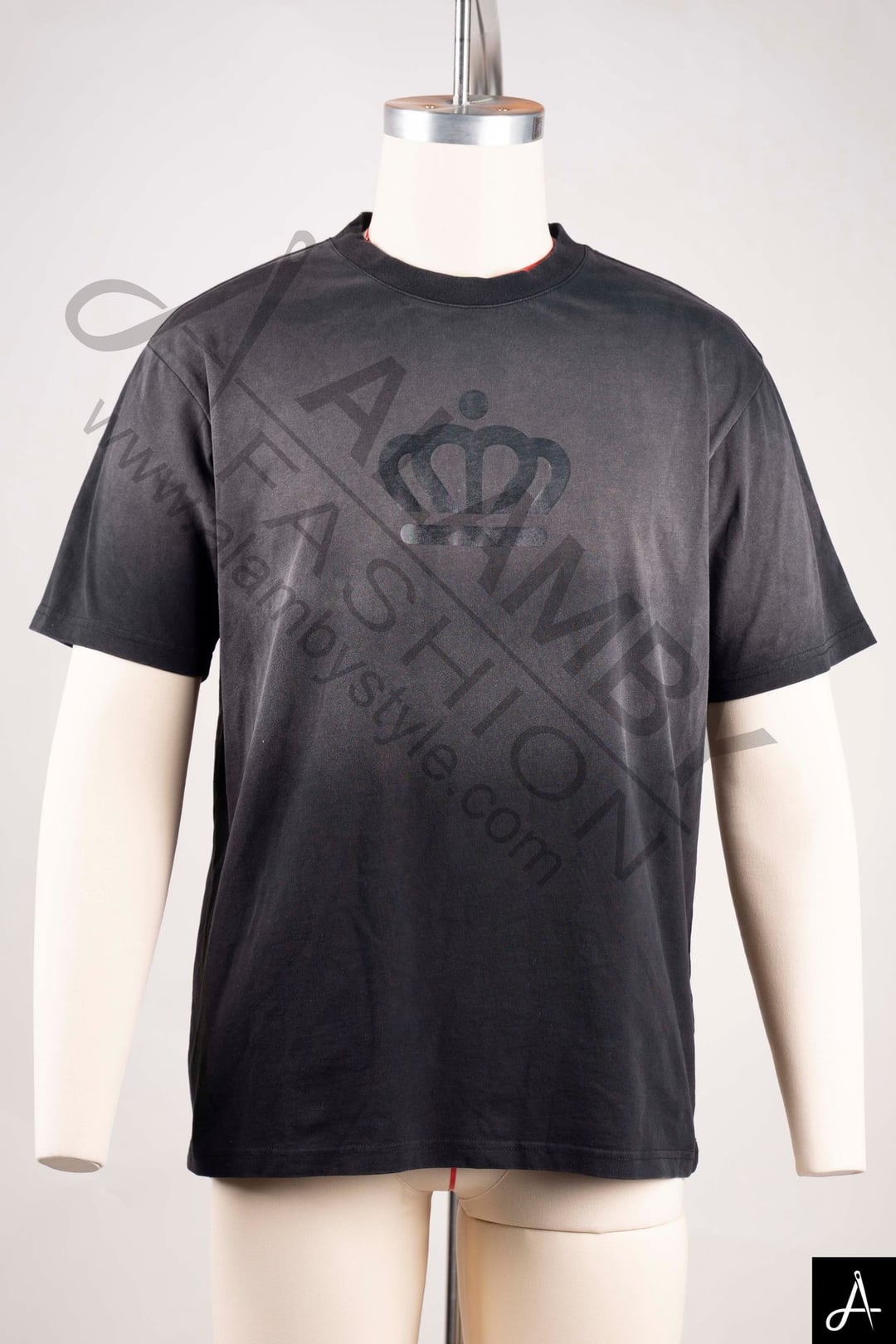 Minimal Dark Pattern Embossed Casual Short Sleeve T-shirt