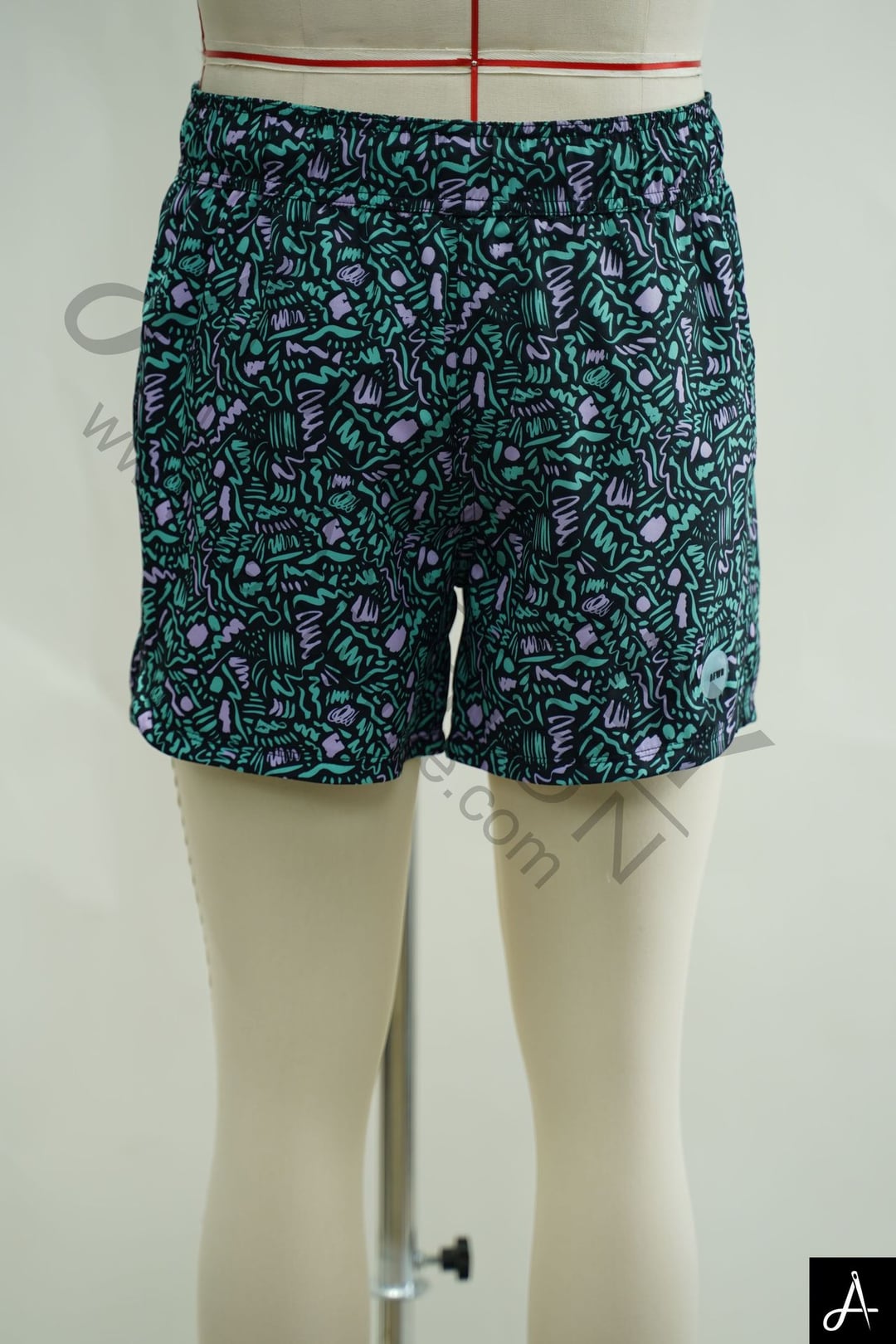 Men's Abstract Graffiti Print Quick‑Dry Drawstring Beach & Sports Shorts