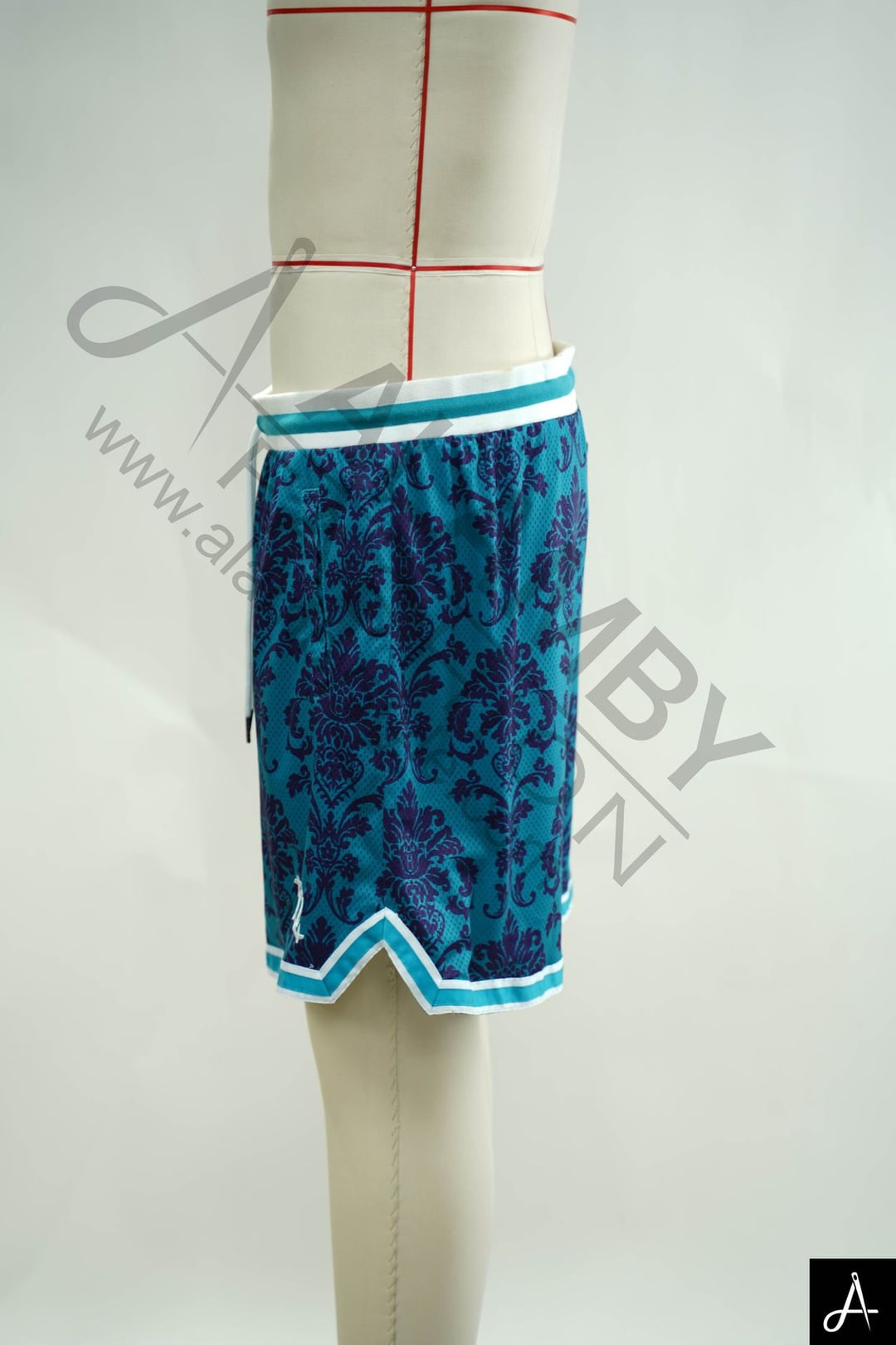 Men's Camo Print Athletic Shorts, Elastic Waist Contrast Trim Sport Shorts