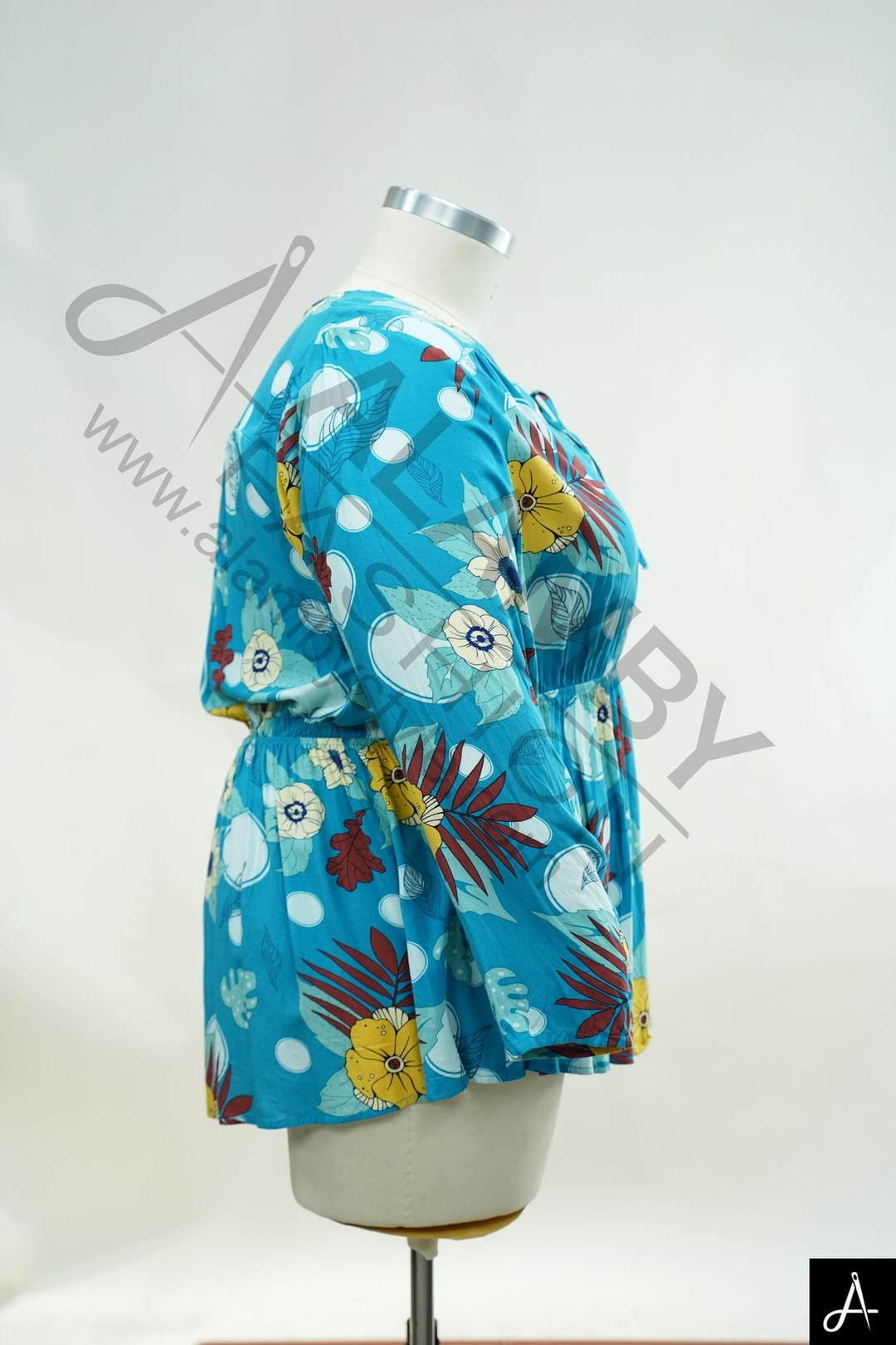 Women's Plus Size Blue Floral Print Long Sleeve Button Down Shirt
