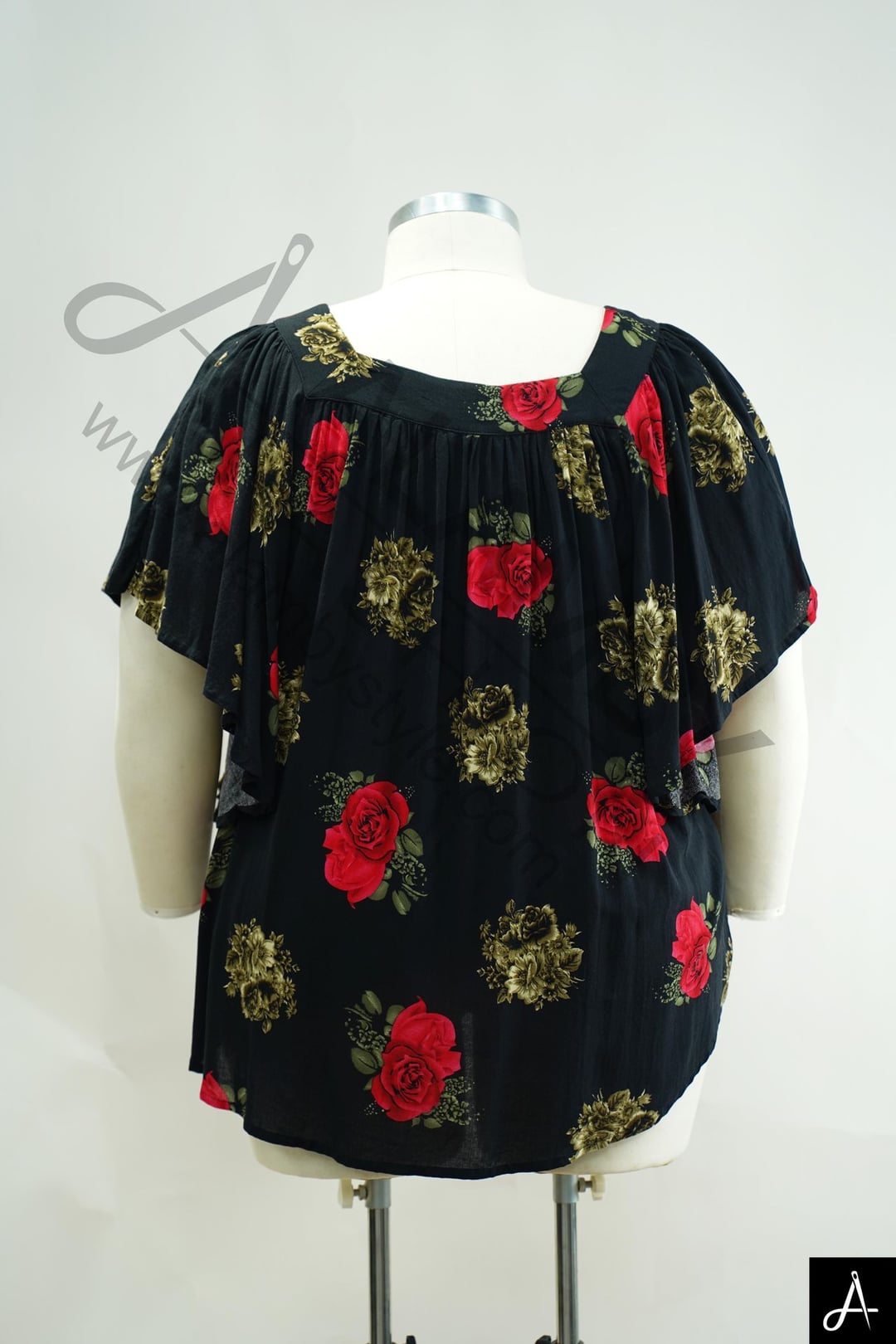 Women's Plus Size Black Floral Print Short Sleeve Loose Casual Top
