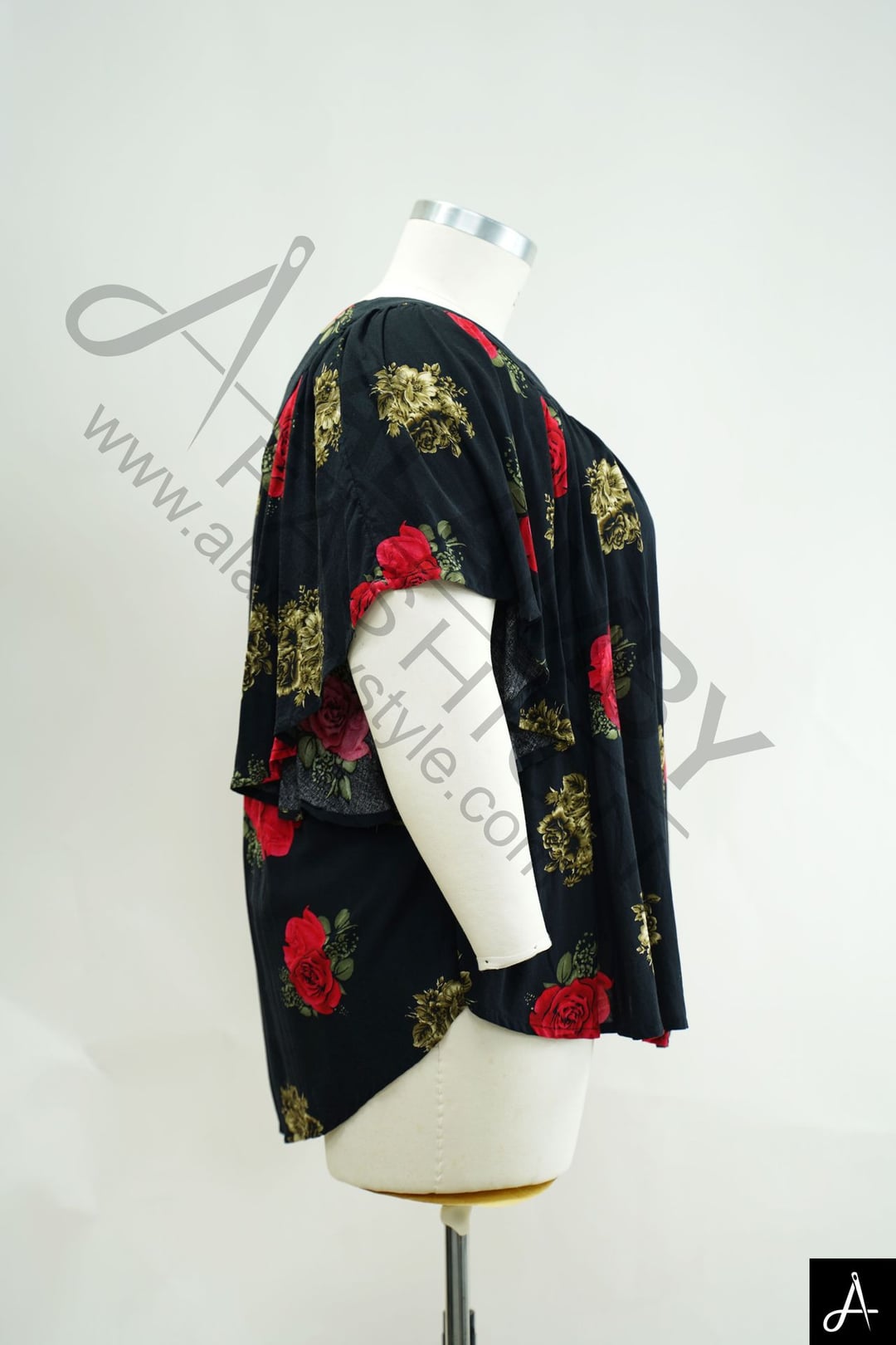 Women's Plus Size Black Floral Print Short Sleeve Loose Casual Top
