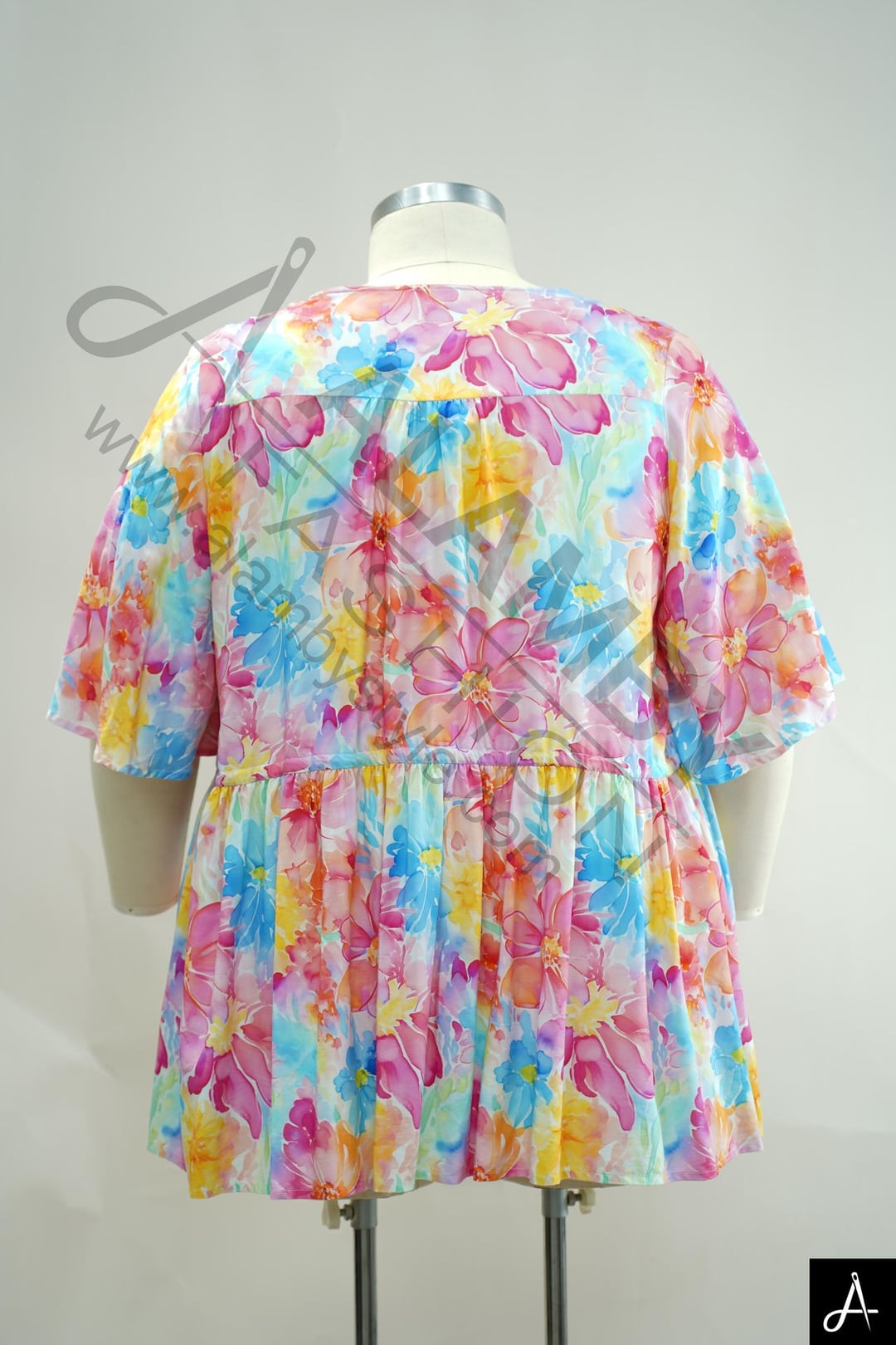 Women's Plus Size Multicolor Floral Print V-Neck 3/4 Sleeve Loose Casual Top