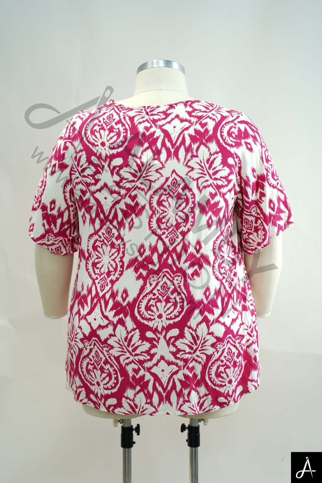 White Base Pink Floral Print Round Neck Blouse