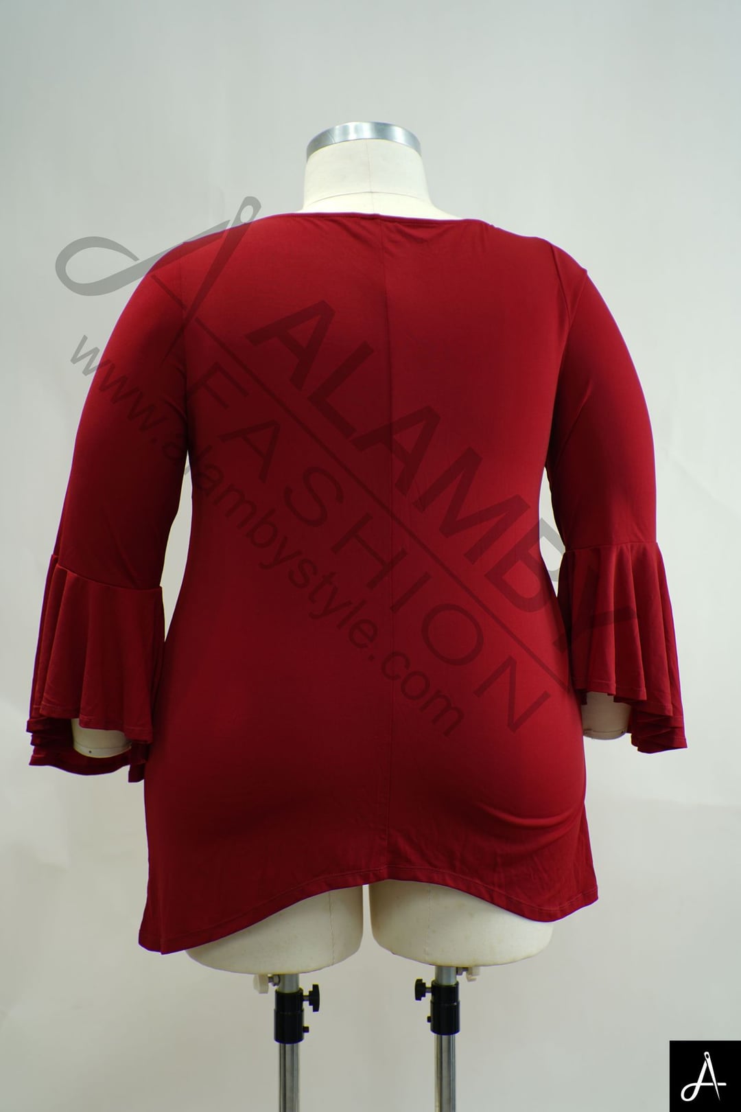 Women's Plus Size Red Round Neck Flare 3/4 Sleeve Knit Top