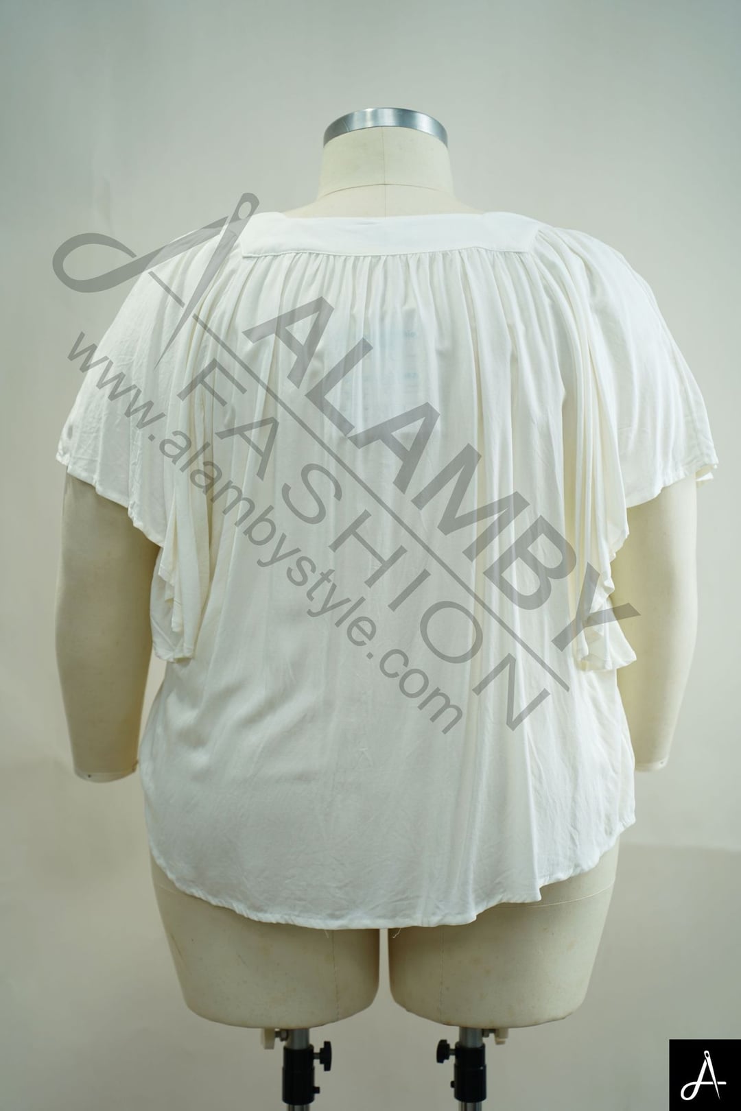 Women's Plus Size White Square Neck Short Puff Sleeve Blouse