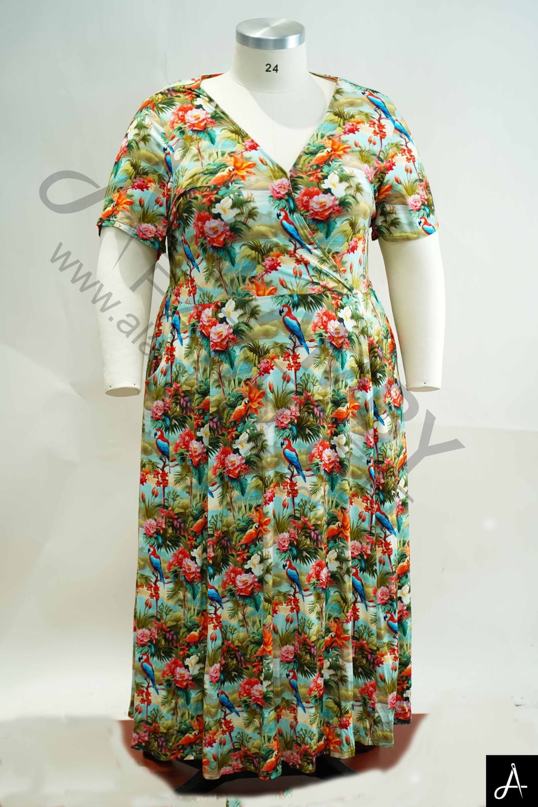 Women's Plus Size Floral Print V-Neck Short Sleeve Midi Dress