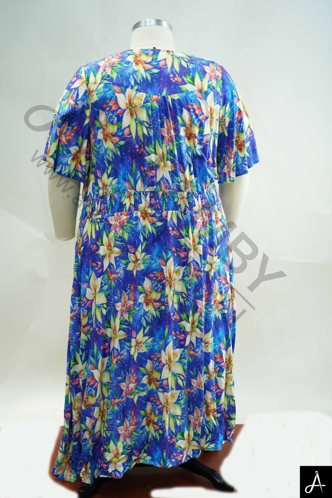 Women's Plus Size Blue Floral Print V-Neck Short Sleeve Midi Dress