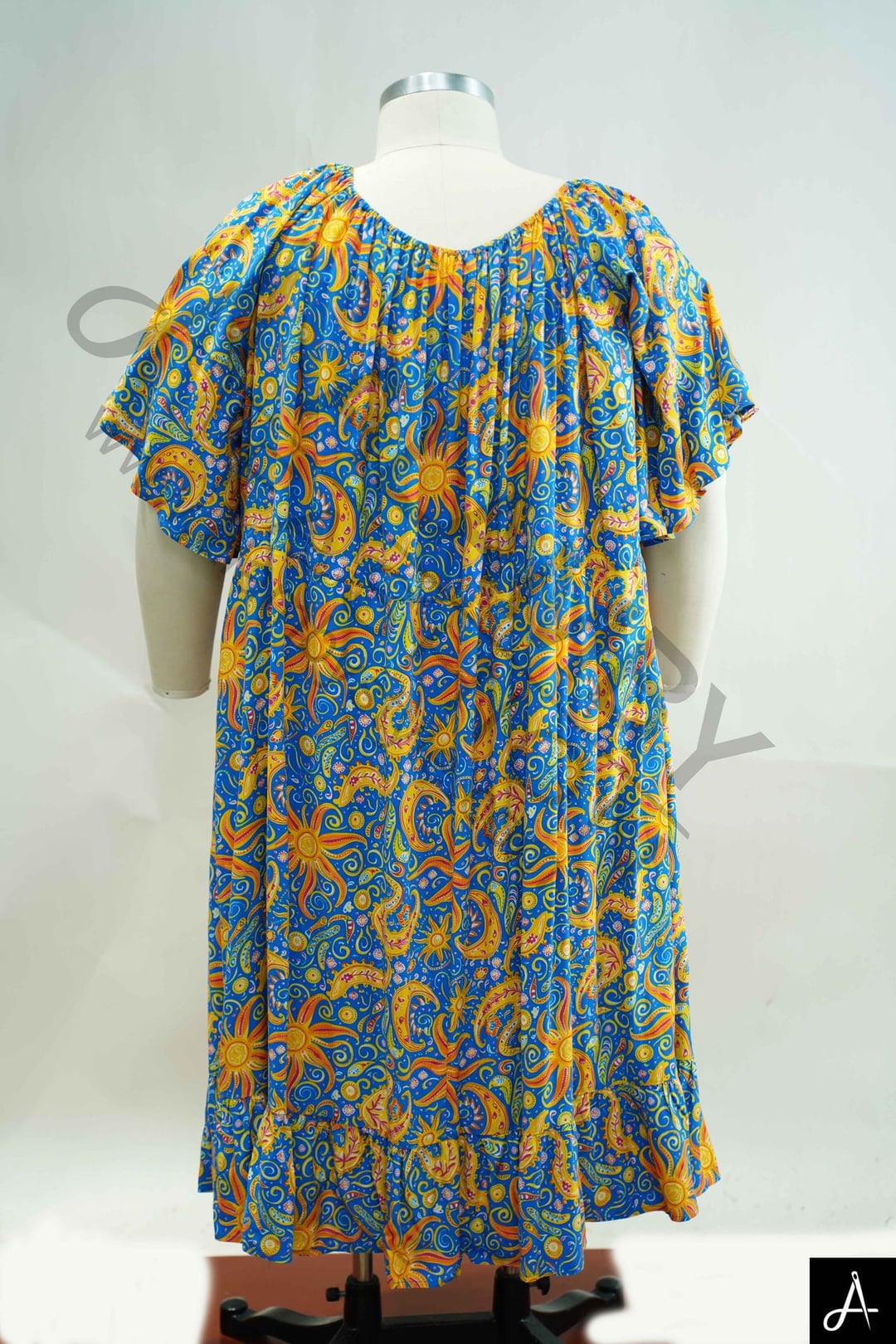 Women's Plus Size Blue Base Floral Print Round Neck Short Sleeve Midi Dress