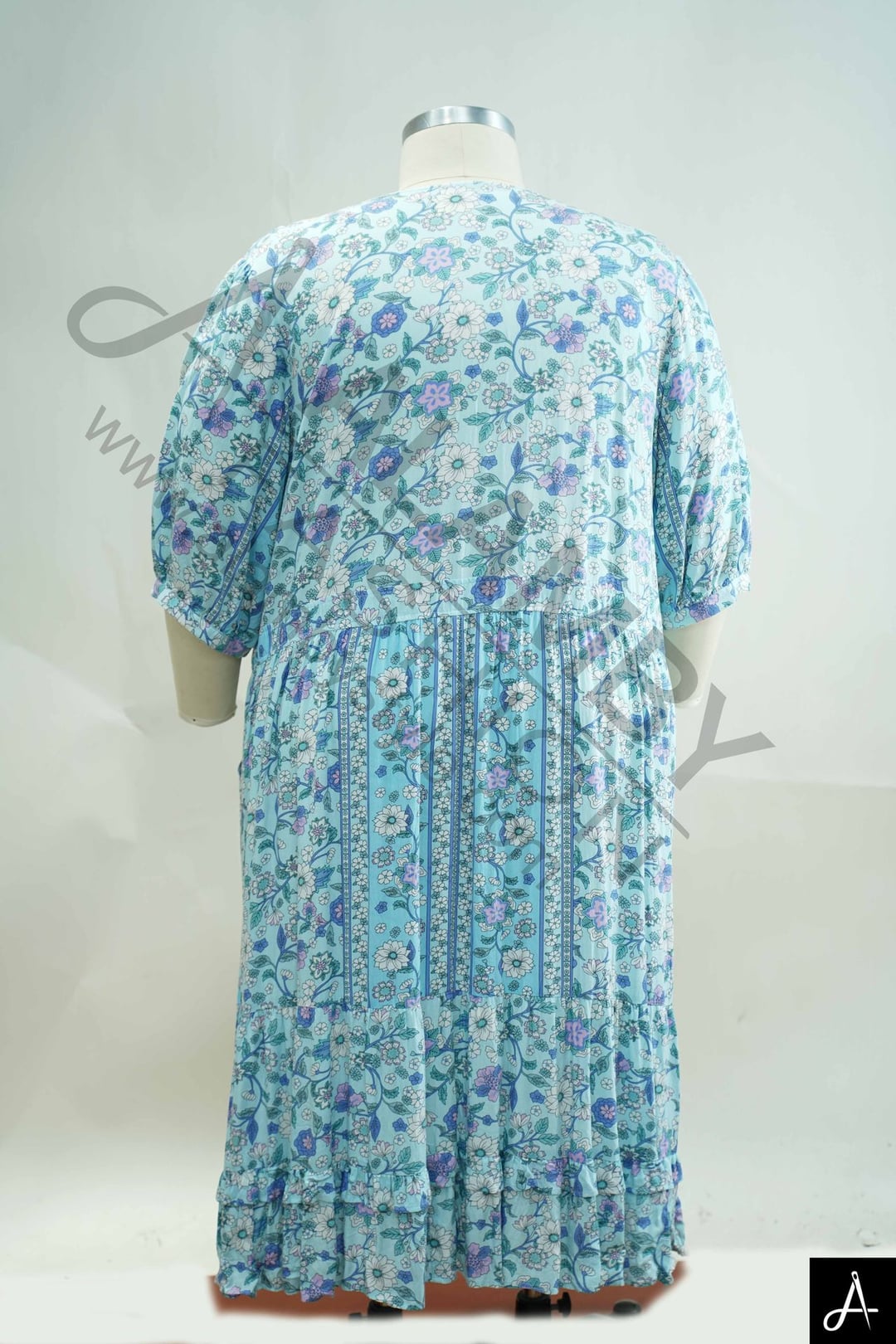 Women's Plus Size Light Blue Floral Print V-Neck 3/4 Sleeve Maxi Dress