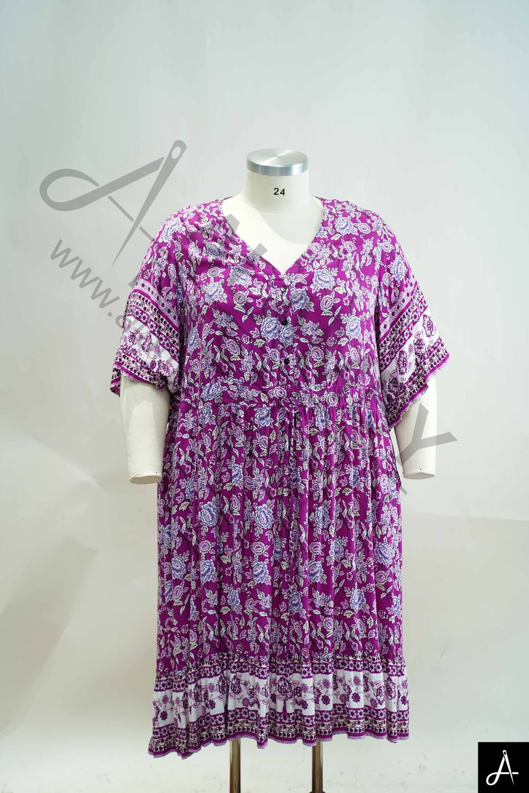 Women's Plus Size Magenta Floral Print V-Neck Short Sleeve Midi Dress