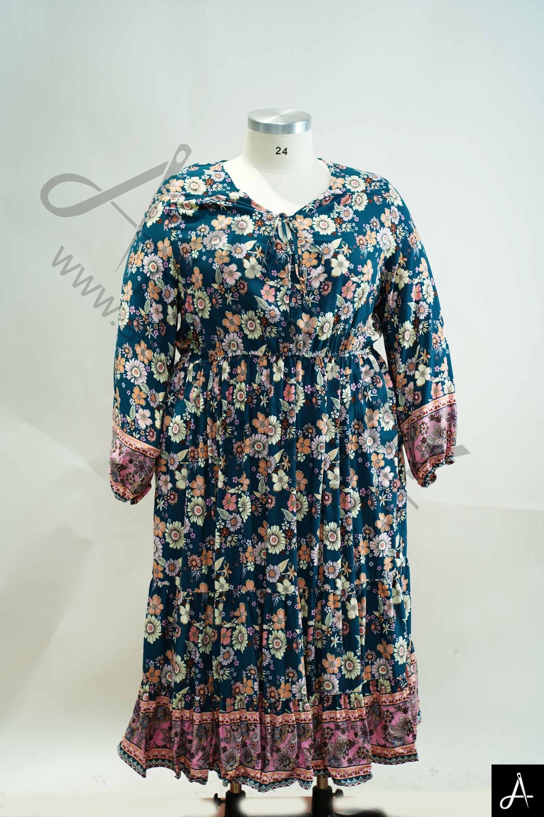 Women's Plus Size Teal Floral Print Round Neck 3/4 Sleeve Maxi Dress