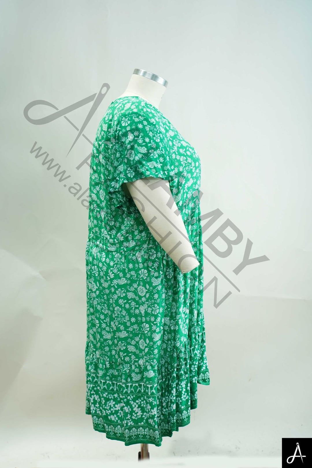 Women's Plus Size Green Floral Print V-Neck Short Sleeve Midi Dress