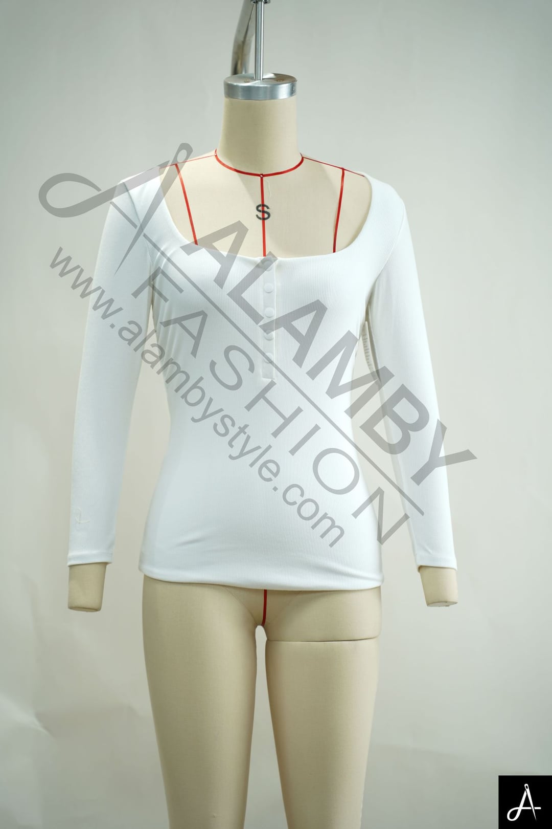 Women Plus Size White Square Neck Long Sleeve Knit Casual Top