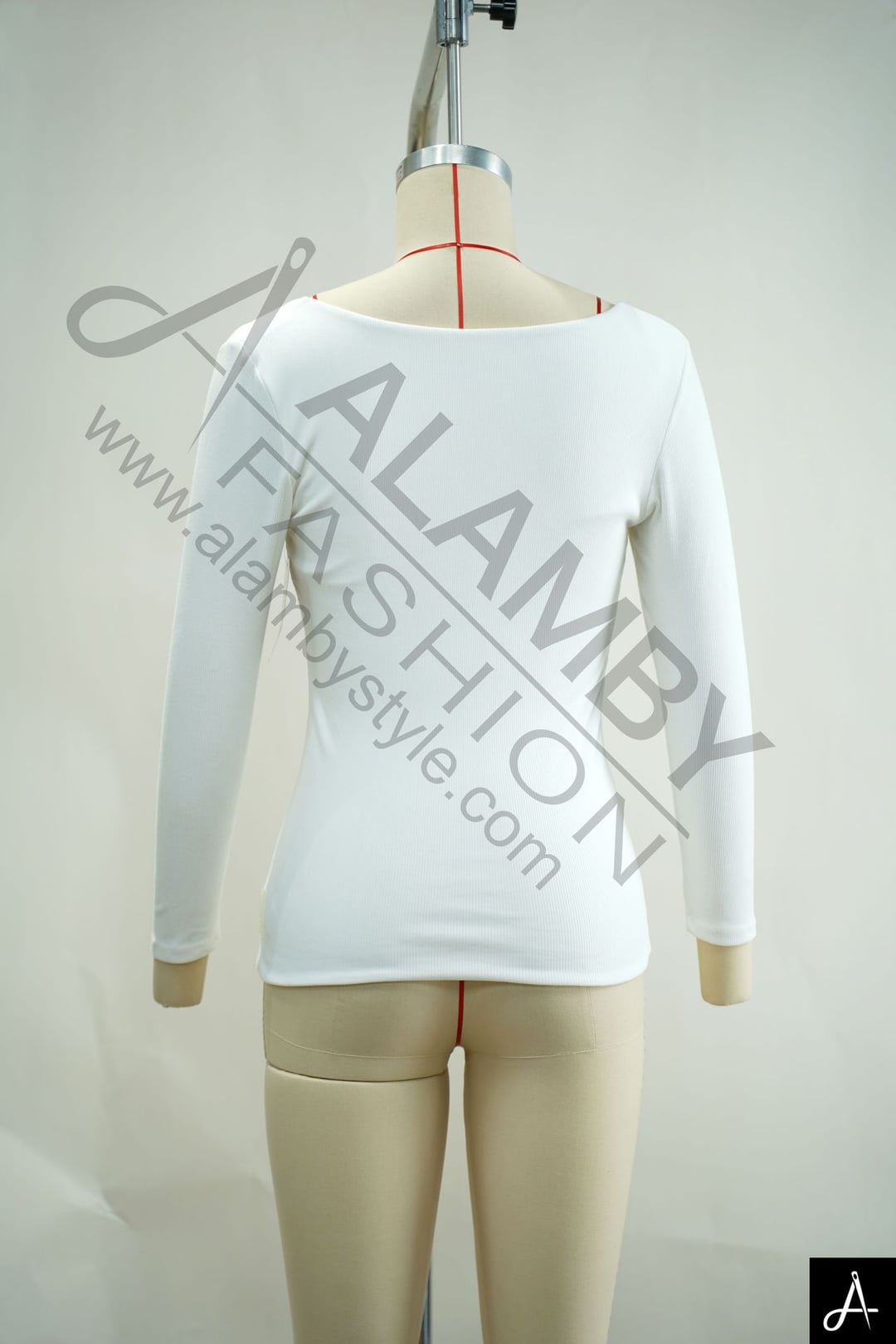 Women Plus Size White Square Neck Long Sleeve Knit Casual Top
