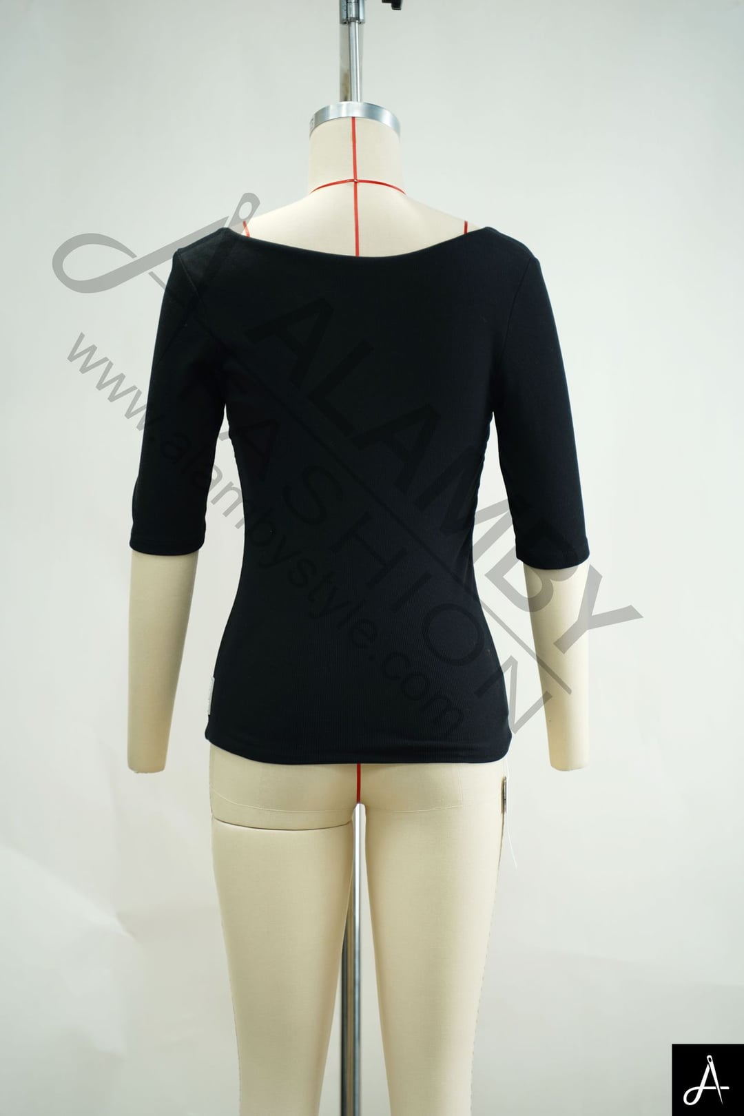 Black Sweetheart Neck 3/4 Sleeve Fitted Knit Top