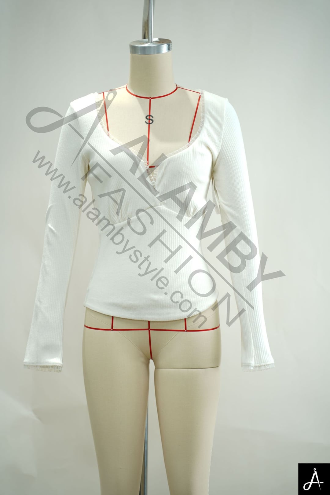White Sweetheart Neck Long Sleeve Fitted Knit Top