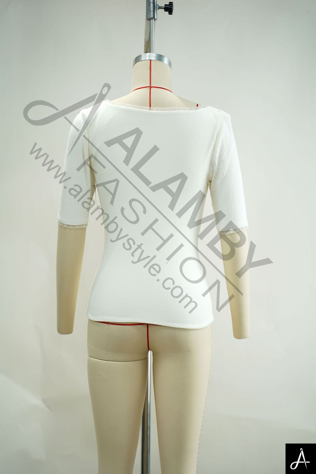 White Square Neck 3/4 Sleeve Fitted Knit Top