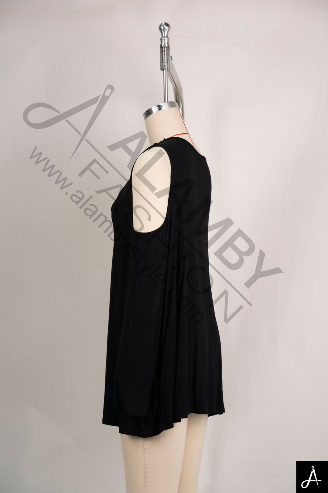 Women's Cold Shoulder Long Sleeve Top With Criss‑Cross Neck
