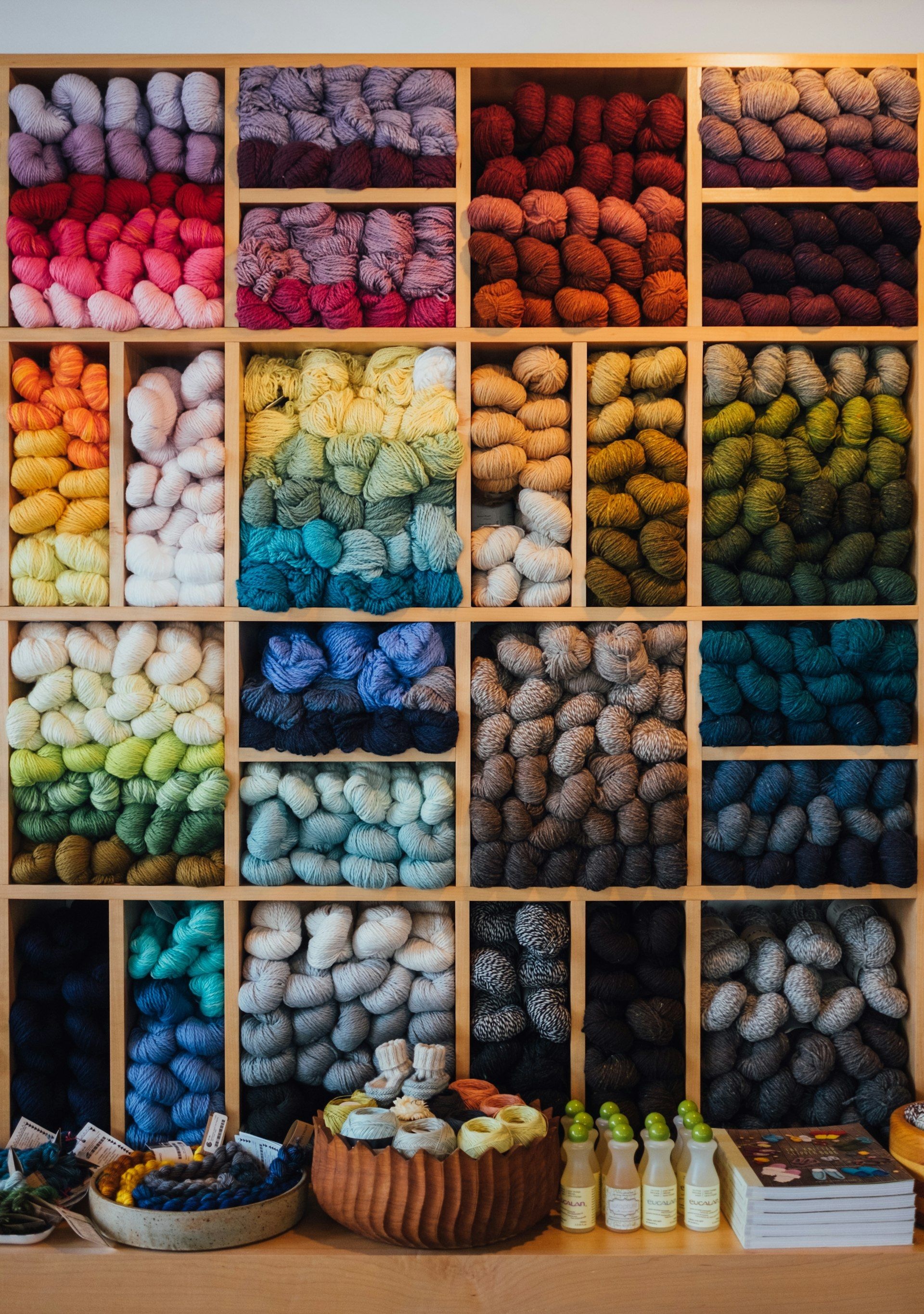 Knitting yarn arranged by shade