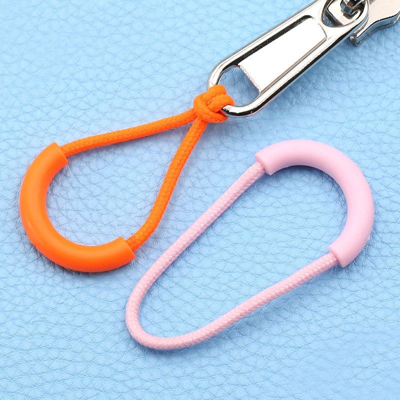 Detachable Zipper Pull with Tail Cord Pendant
