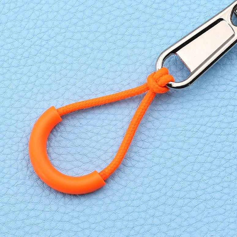 Detachable Zipper Pull with Tail Cord Pendant