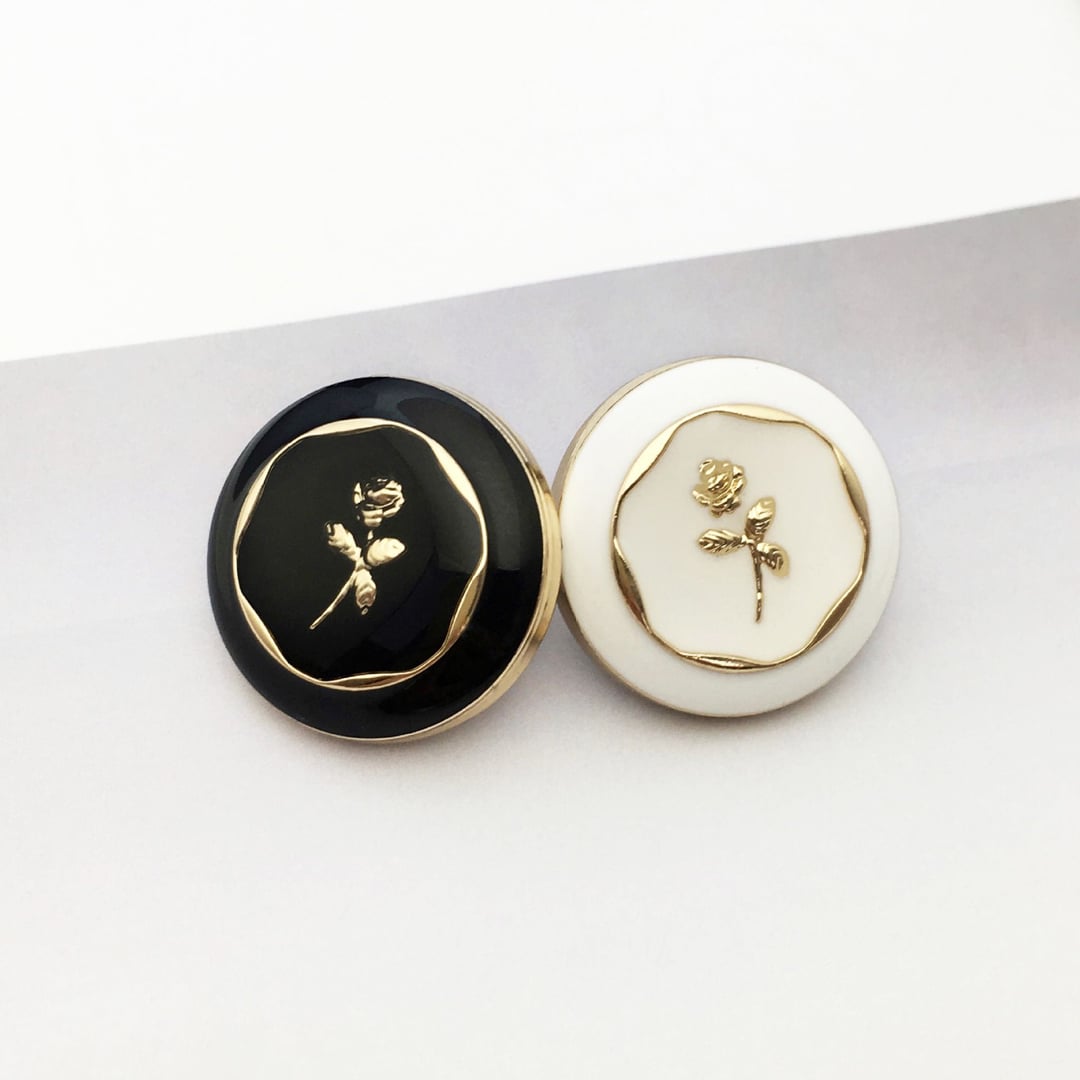 Vintage black & white rose enamel metal button