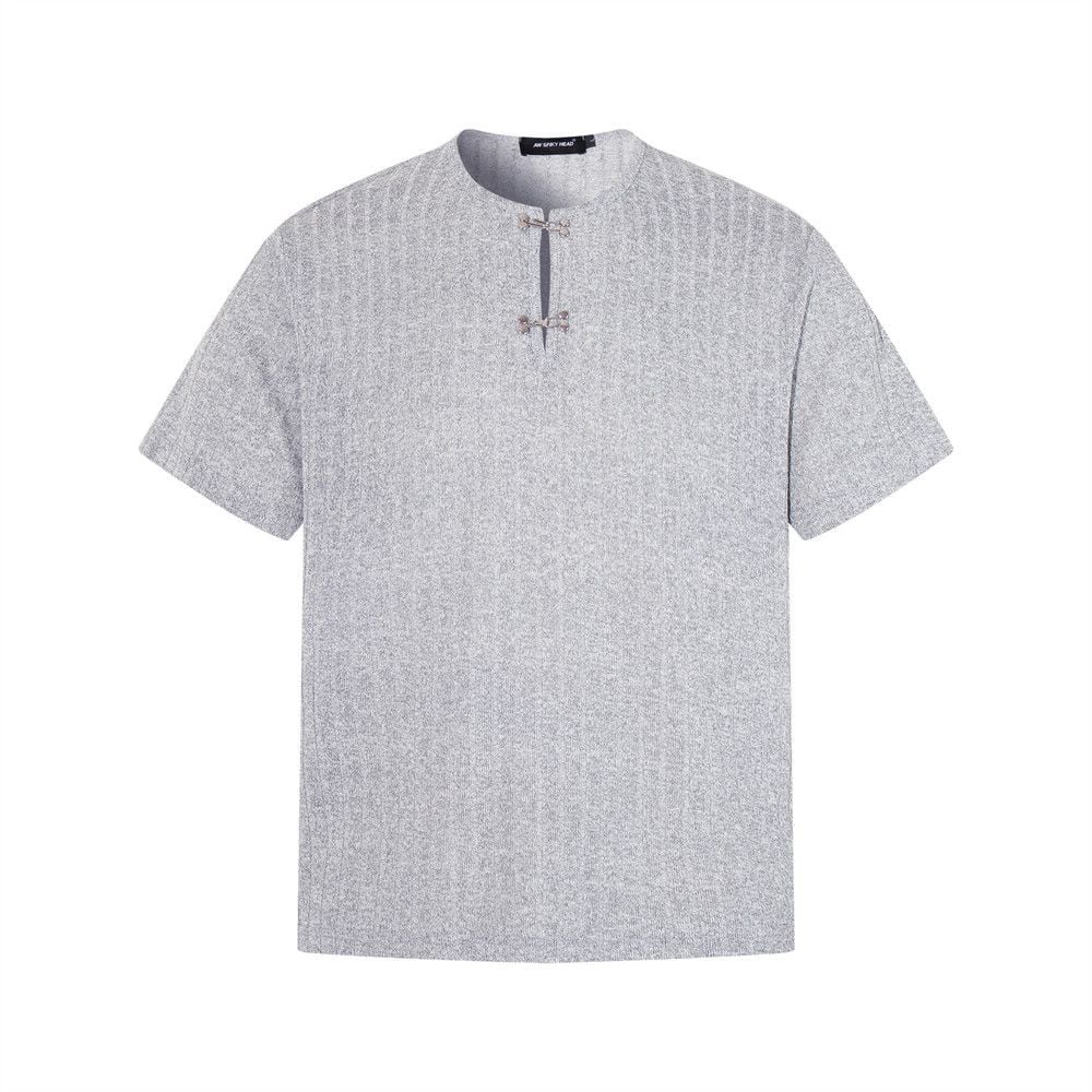 Men's loose crew neck T-shirt with half placket and metal button design