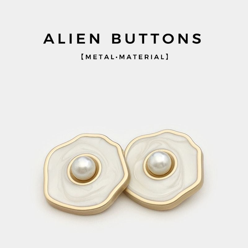 Premium irregular shaped pearl button with gold border