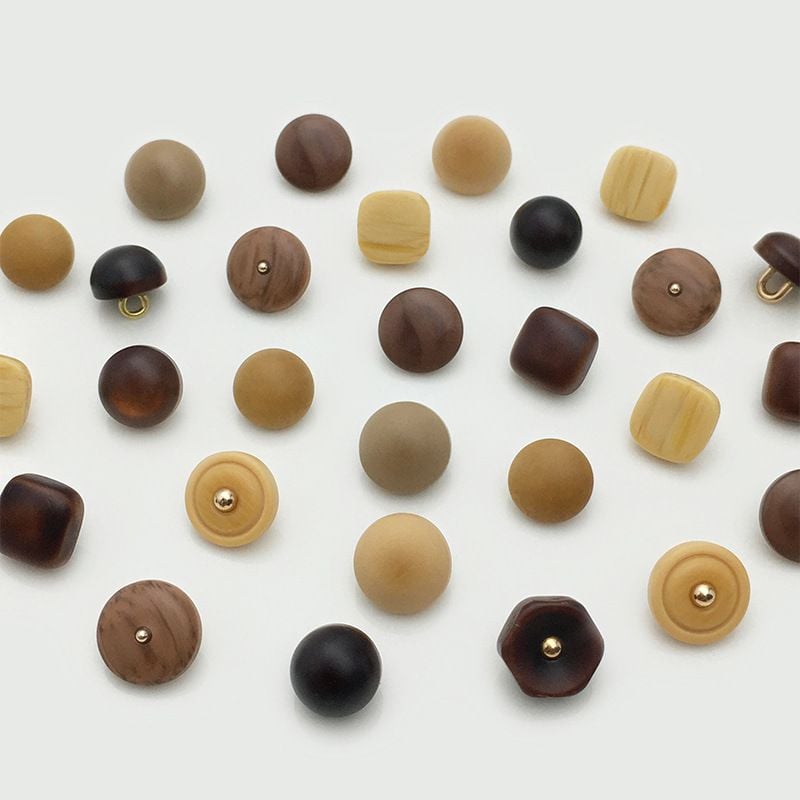 Round resin imitation wood button