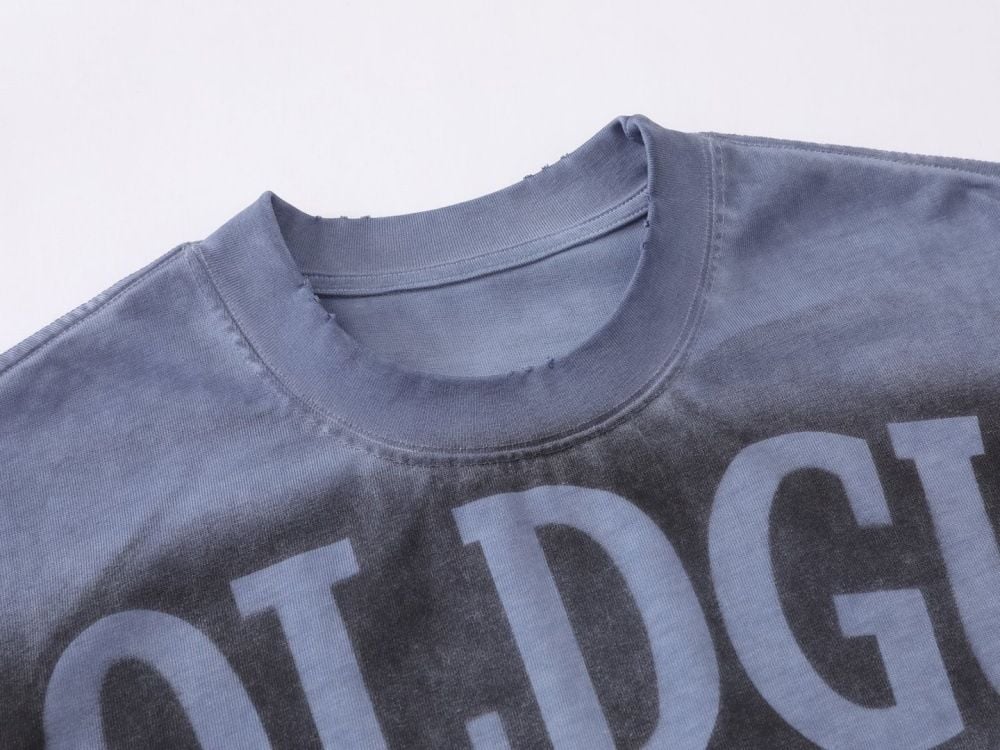 Men's loose casual short-sleeve T-shirt with letter spray paint & vintage dirty wash finish