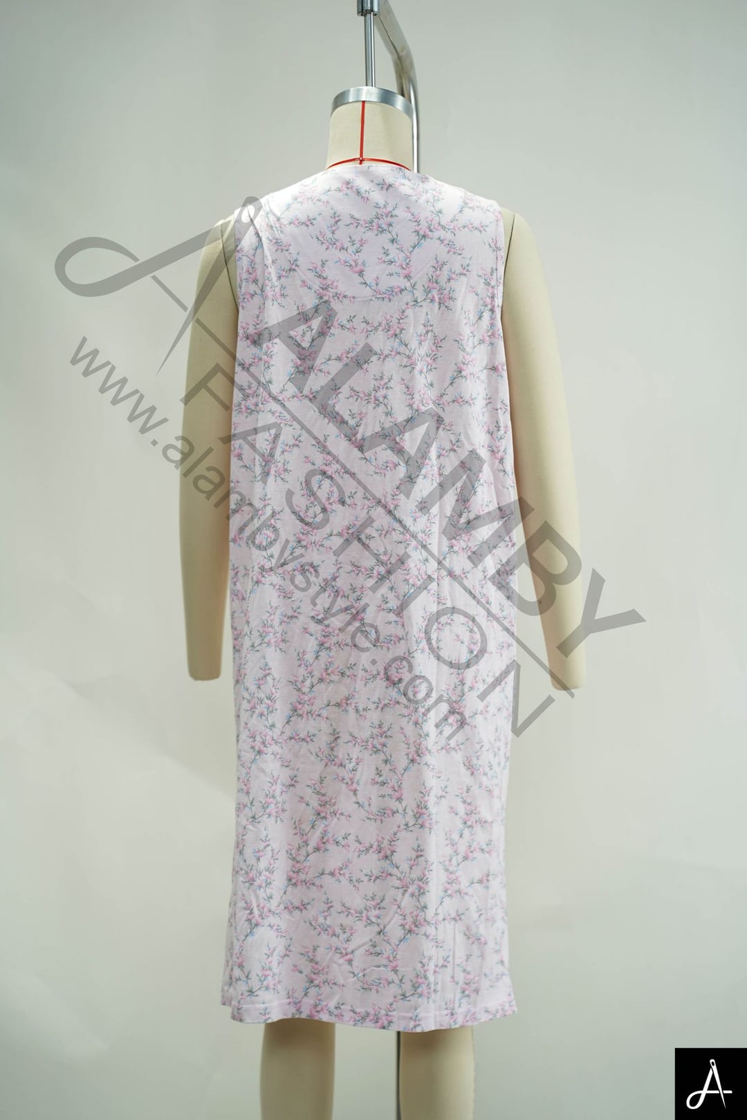 Sleeveless long dress