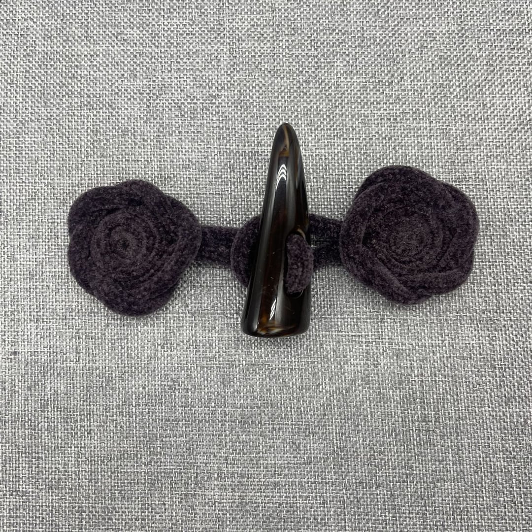 Corduroy Cotton Chinese Knot Floral Horn Toggle Buttons for Garment Decoration