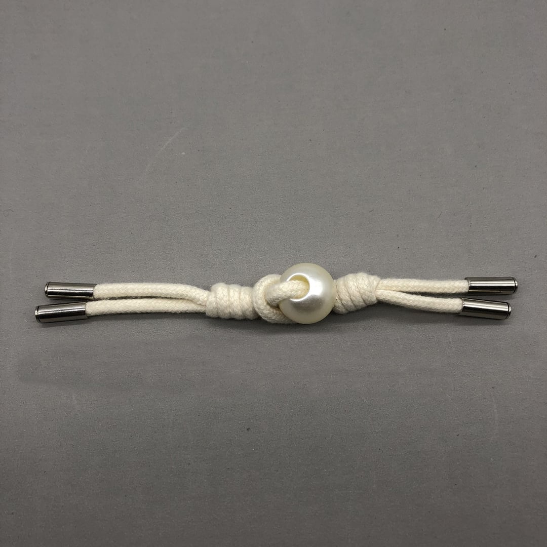 Imitation Pearl Resin Horn Toggle Buttons with Cotton Cord for Wool CoatImitation Pearl Resin Horn Toggle Buttons with Cotton Cord for Wool Coat