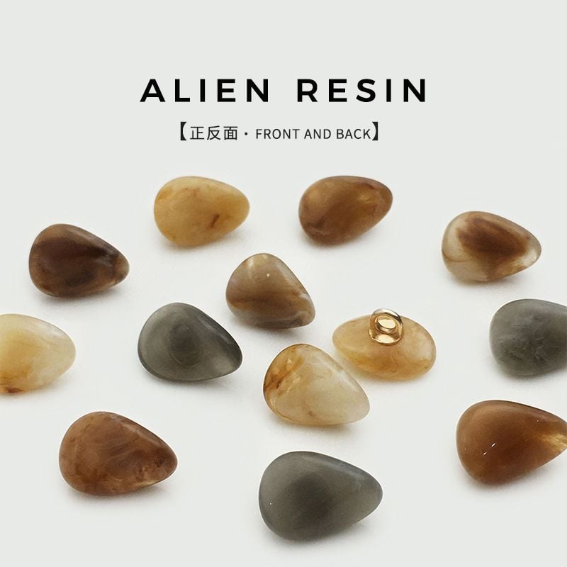 Irregular High-grade Resin Mini Buttons