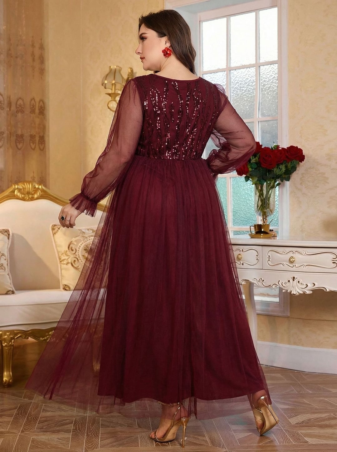 Elegant Plus Size V-Neck Long Sleeve Mesh Sequin Formal Evening Gown