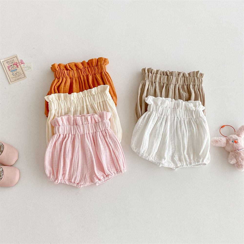 Infant Lantern Bloomers, Loose Bud Shorts, Easy to Wear with Diapers for Newborns