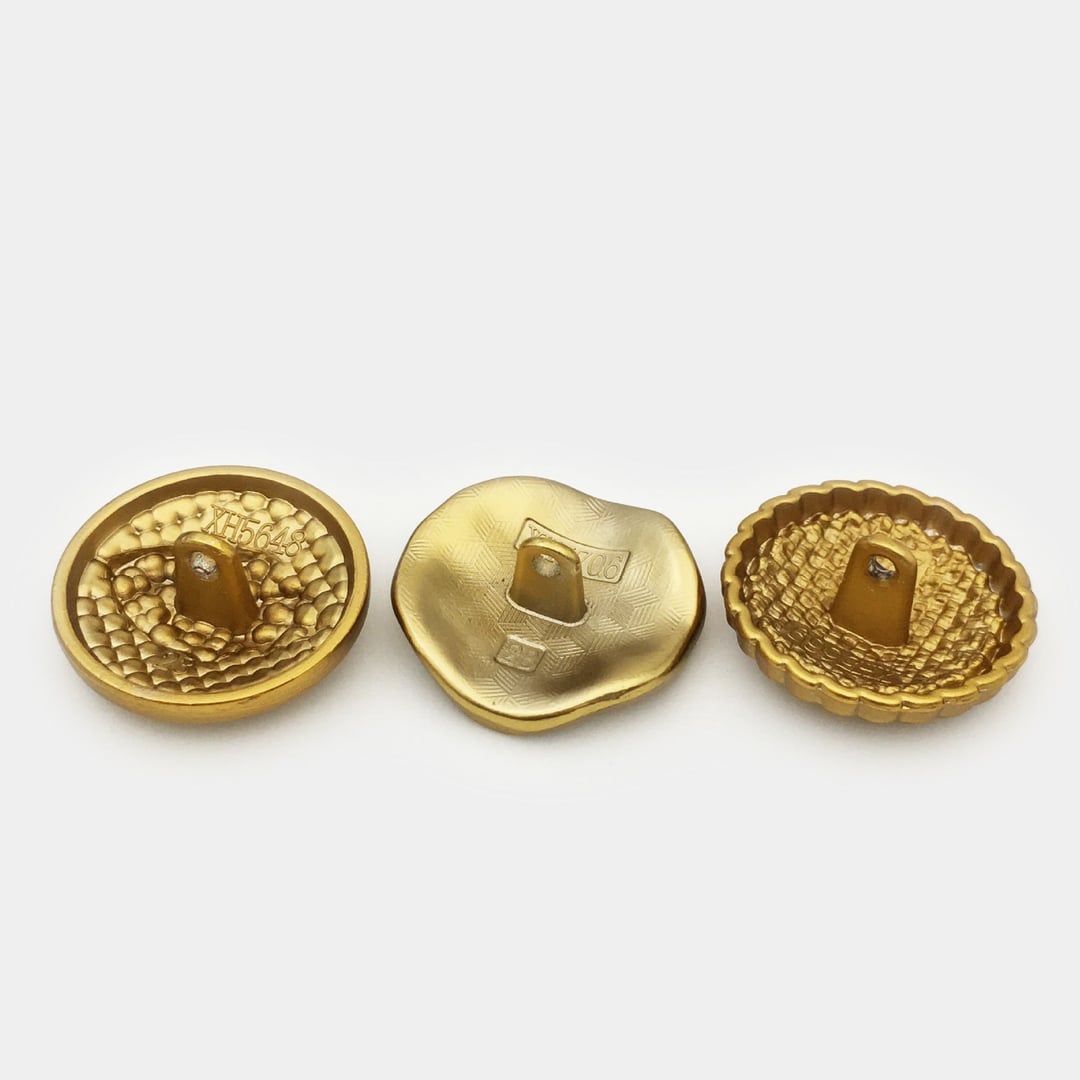 Universal Oversized Irregular Metal Buttons, Stag/Lion Head Motif for Outerwear