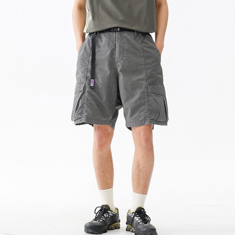 Men's summer loose casual cargo shorts with matching belt and big pockets