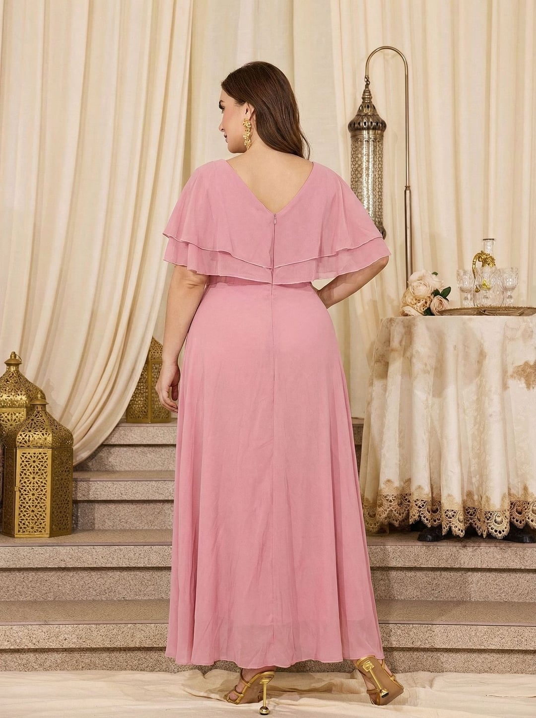 Elegant Plus Size V-Neck Cap Sleeve Appliqué Formal Evening Dress European Style