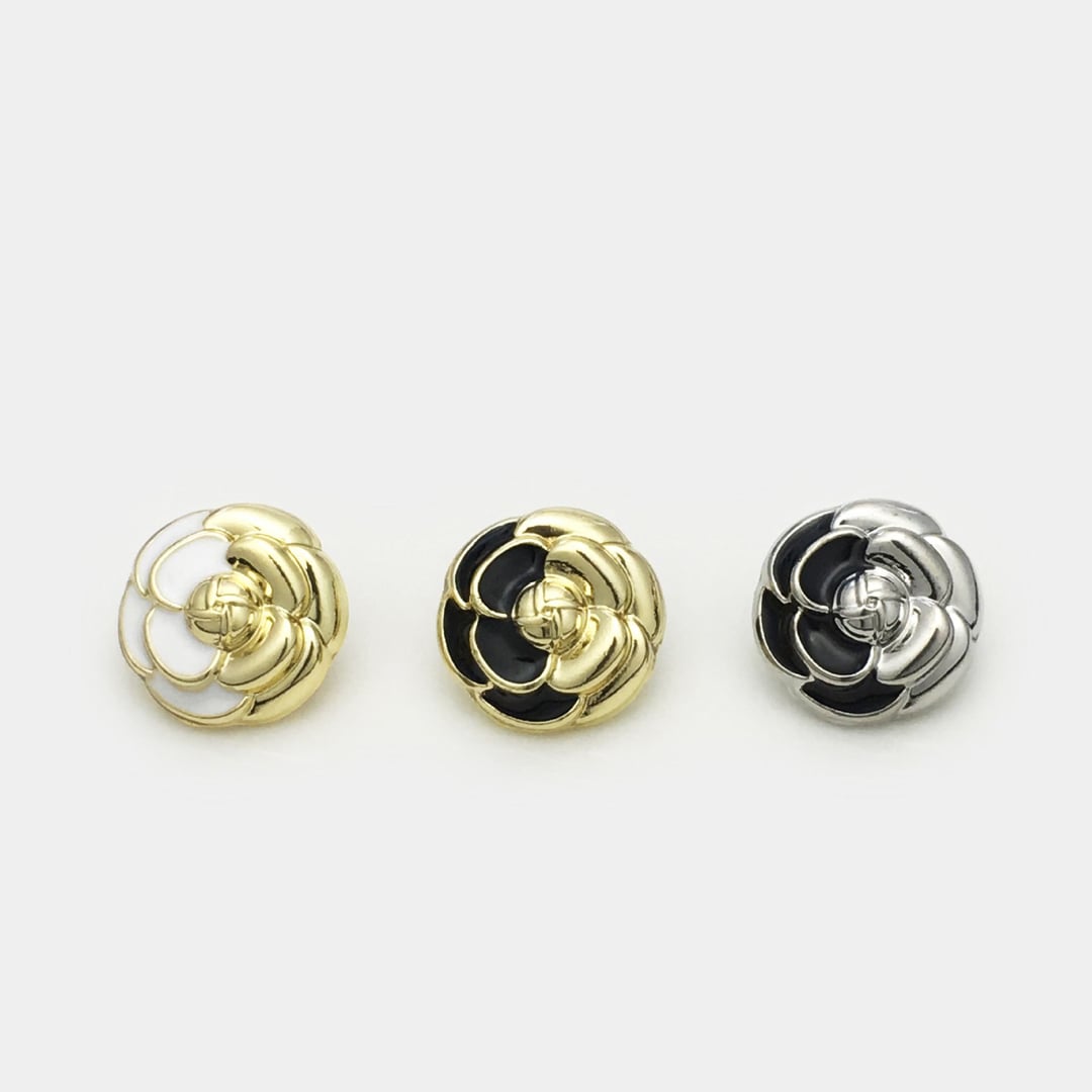 High-grade Flower Pearl Buttons for Women Shirts
