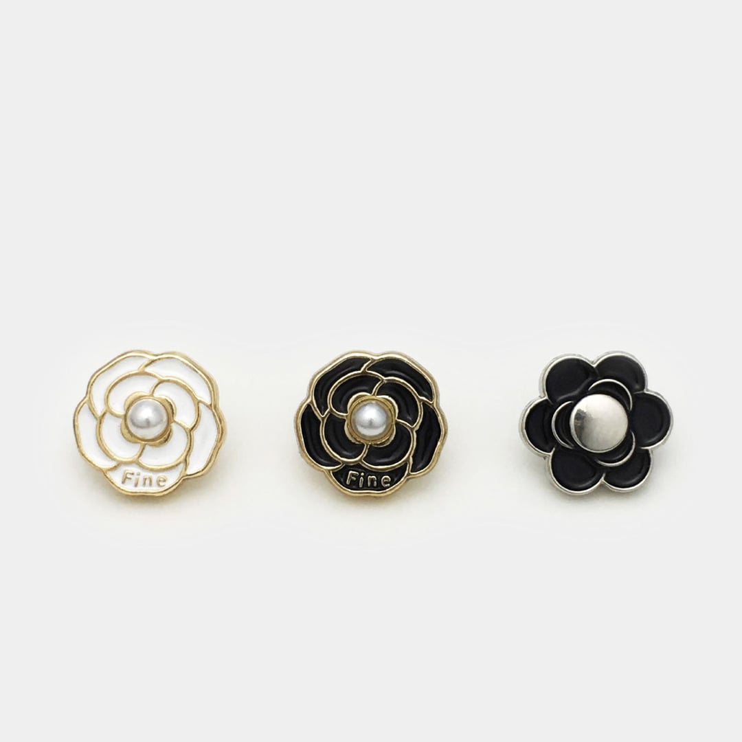 High-grade Flower Pearl Buttons for Women Shirts