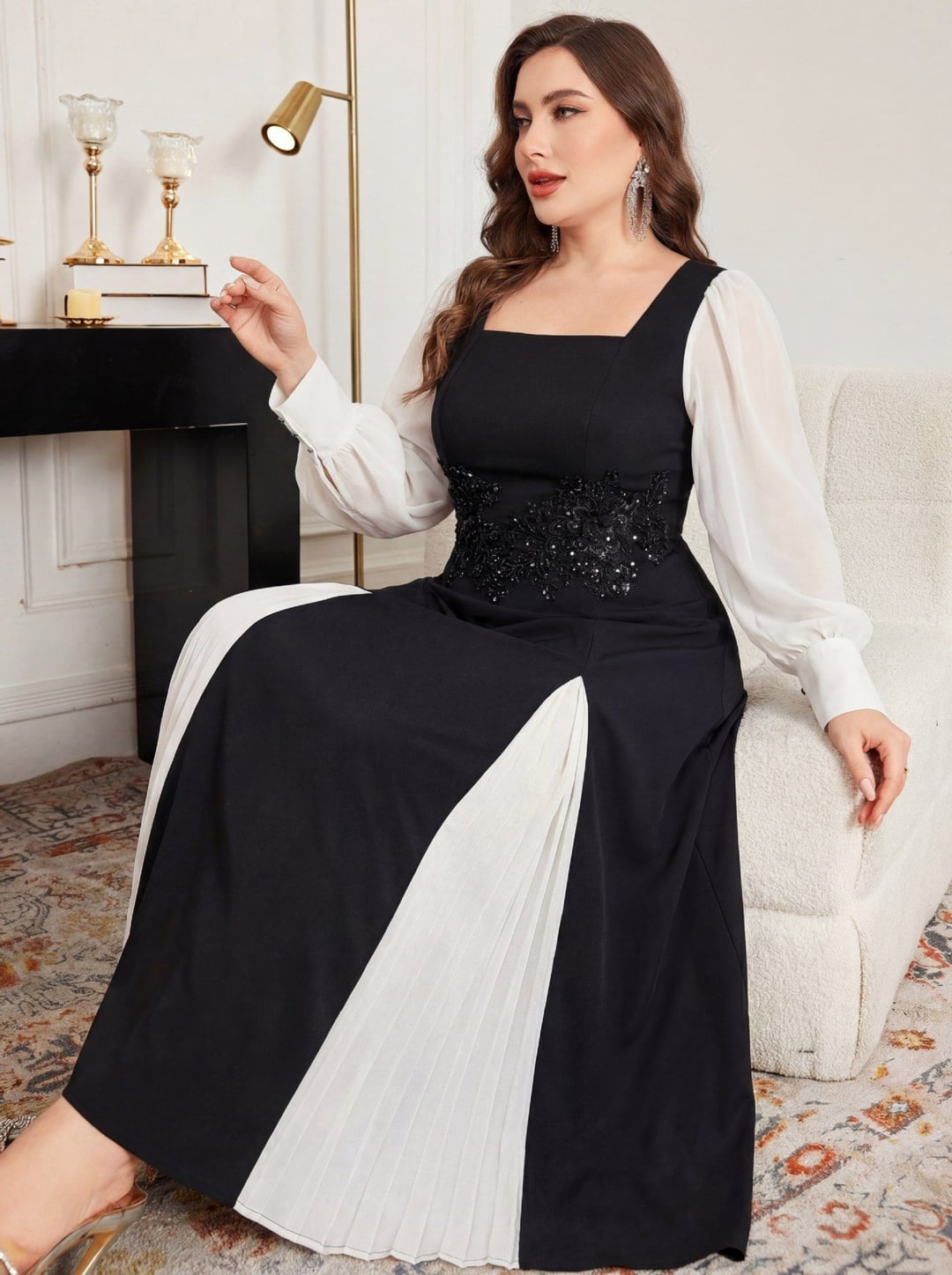 Plus Size European Elegant Square Neck Long Sleeve Pleated Appliqué Top